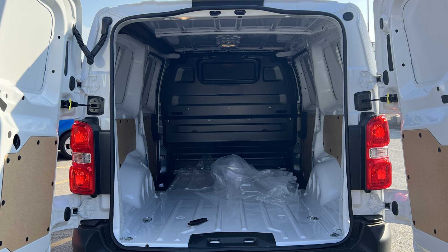 Used Vauxhall Vivaro for sale - 78104378: Photo 7