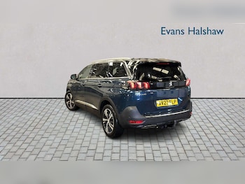 Used Peugeot 5008 2023 for sale - 79319353: Photo