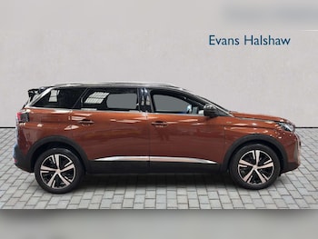Used Peugeot 5008 2023 for sale - 79095652: Photo