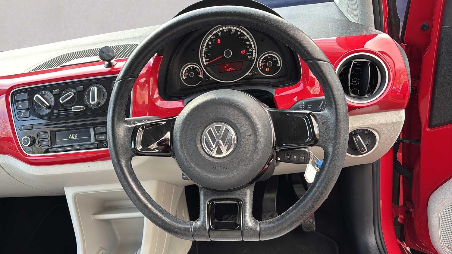 Used Volkswagen up! for sale - 77860879: Photo 11
