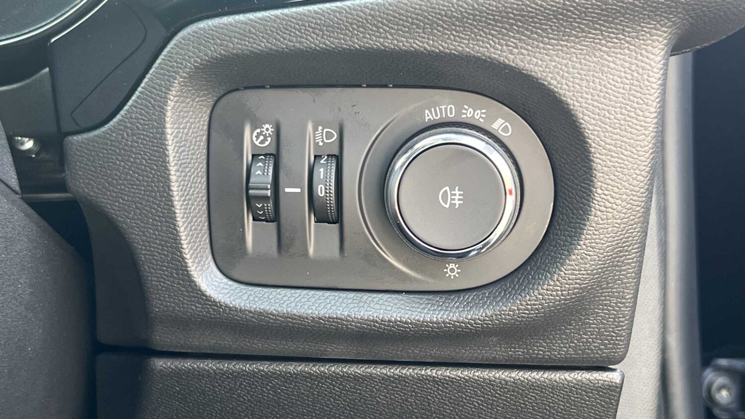 Used Vauxhall Corsa for sale - 77862664: Photo 26