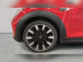 Used MINI Hatch 2018 for sale - 78234081: Photo