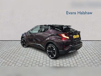 Used Toyota C-HR 2022 for sale - 78419901: Photo