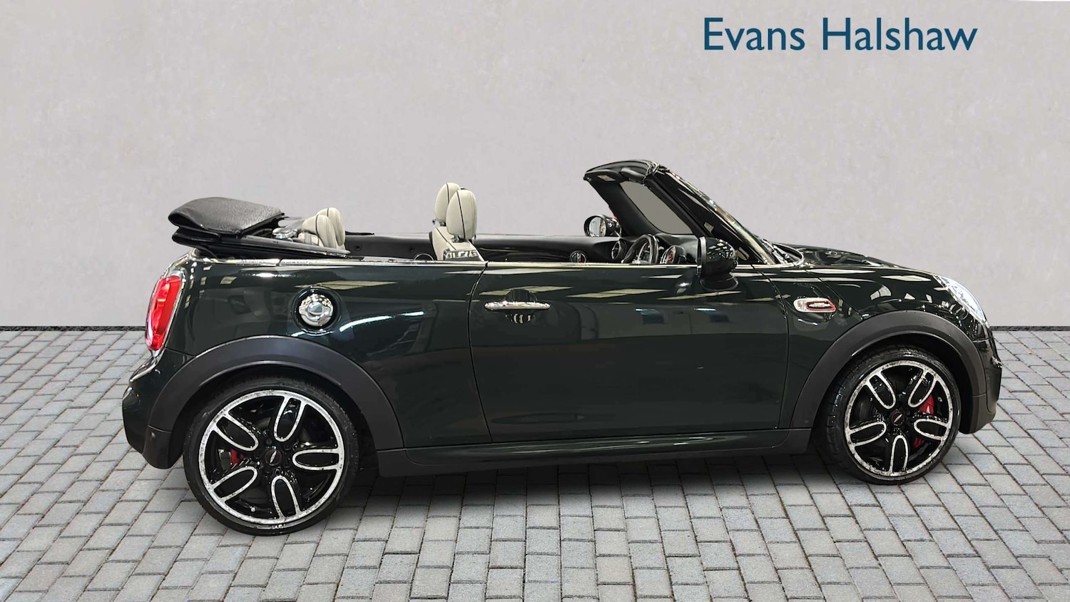Used MINI Convertible 2017 for sale - 77856447: Photo 11