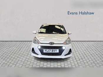 Used Hyundai i10 2017 for sale - 79637116: Photo