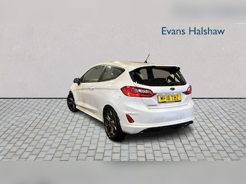 Used Ford Fiesta 2018 for sale - 79455569: Photo