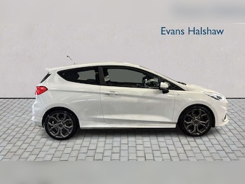 Used Ford Fiesta 2018 for sale - 79455569: Photo