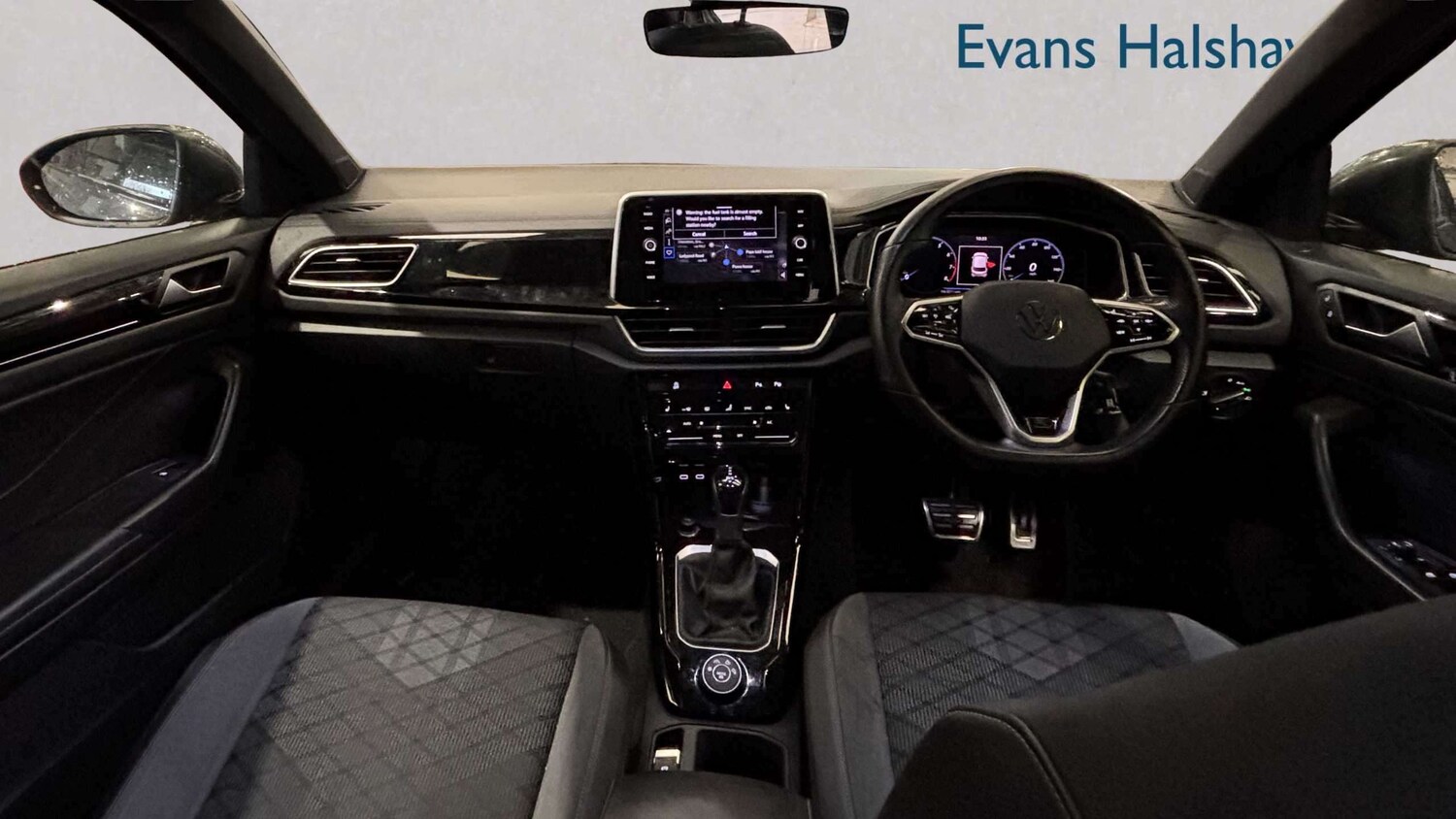 Used Volkswagen T-Roc for sale - 77860393: Photo 9