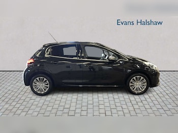 Used Peugeot 208 2016 for sale - 78787087: Photo