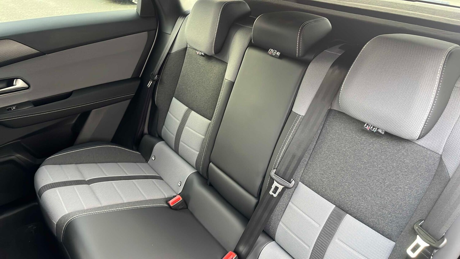 Used Vauxhall Grandland for sale - 77858643: Photo 13