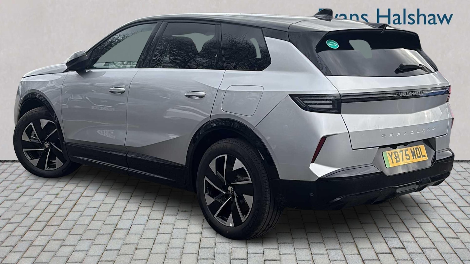 Used Vauxhall Grandland for sale - 77858643: Photo 3