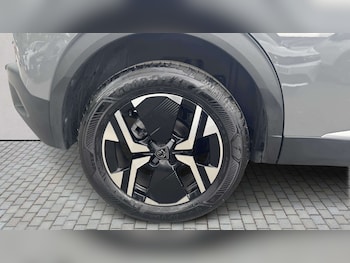 Used Peugeot 2008 2024 for sale - 78551265: Photo