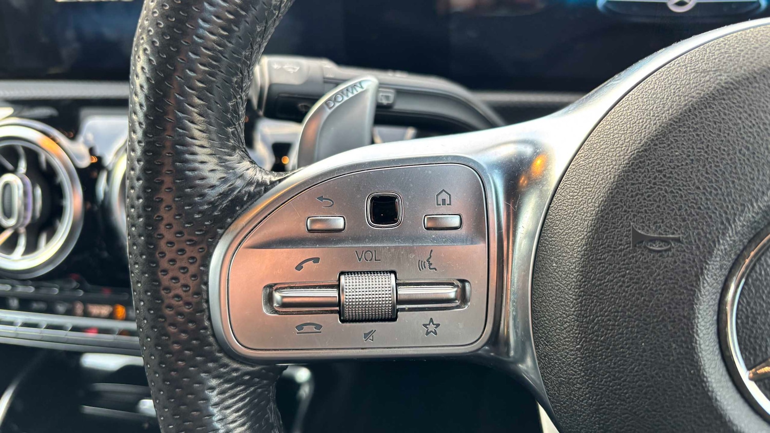 Used Mercedes-Benz A-Class 2019 for sale - 77995903: Photo 8