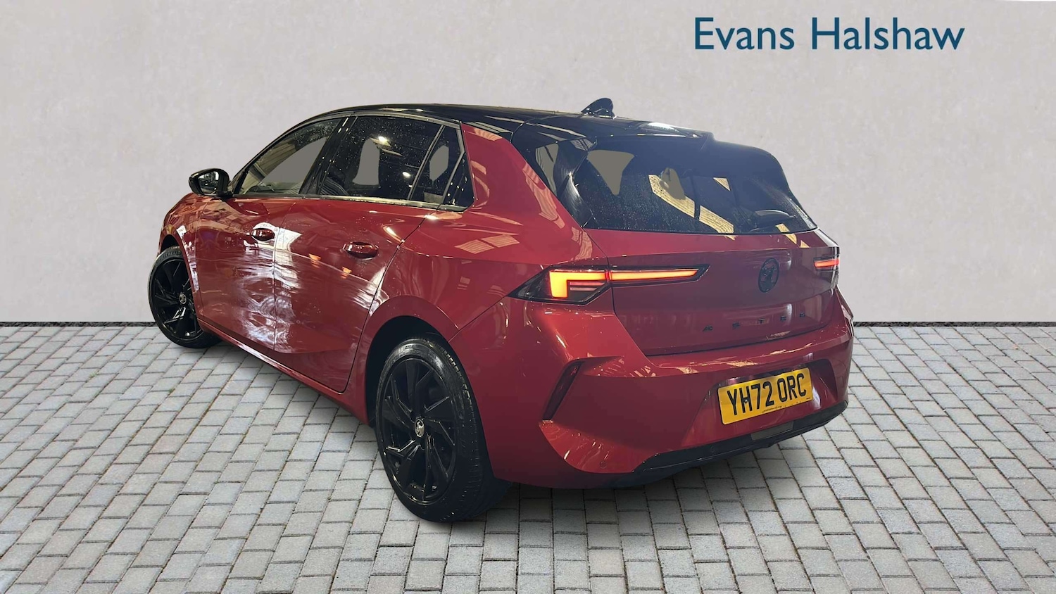 Used Vauxhall Astra 2022 for sale - 77960624: Photo 2