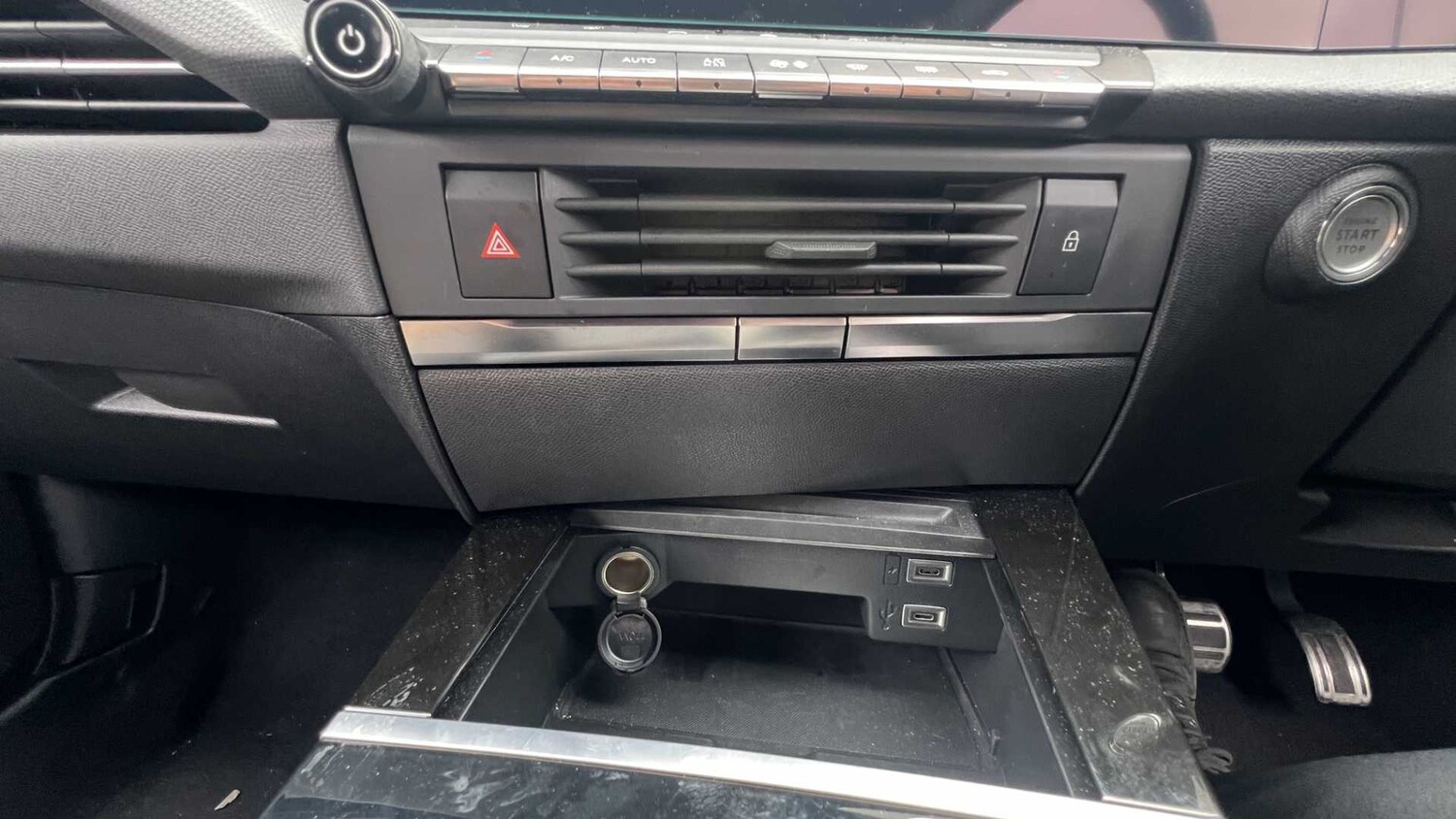 Used Vauxhall Astra 2024 for sale - 77858624: Photo 32