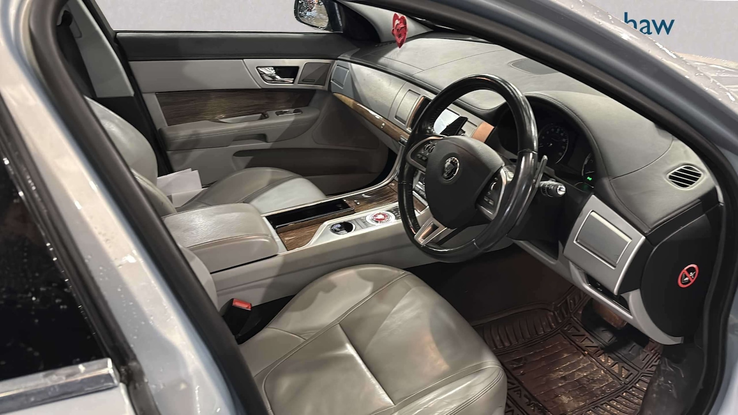 Used Jaguar XF 2014 for sale - 78137623: Photo 3