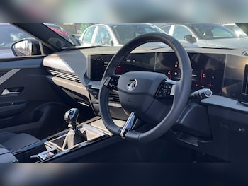 Used Vauxhall Astra 2025 for sale - 77979530: Photo