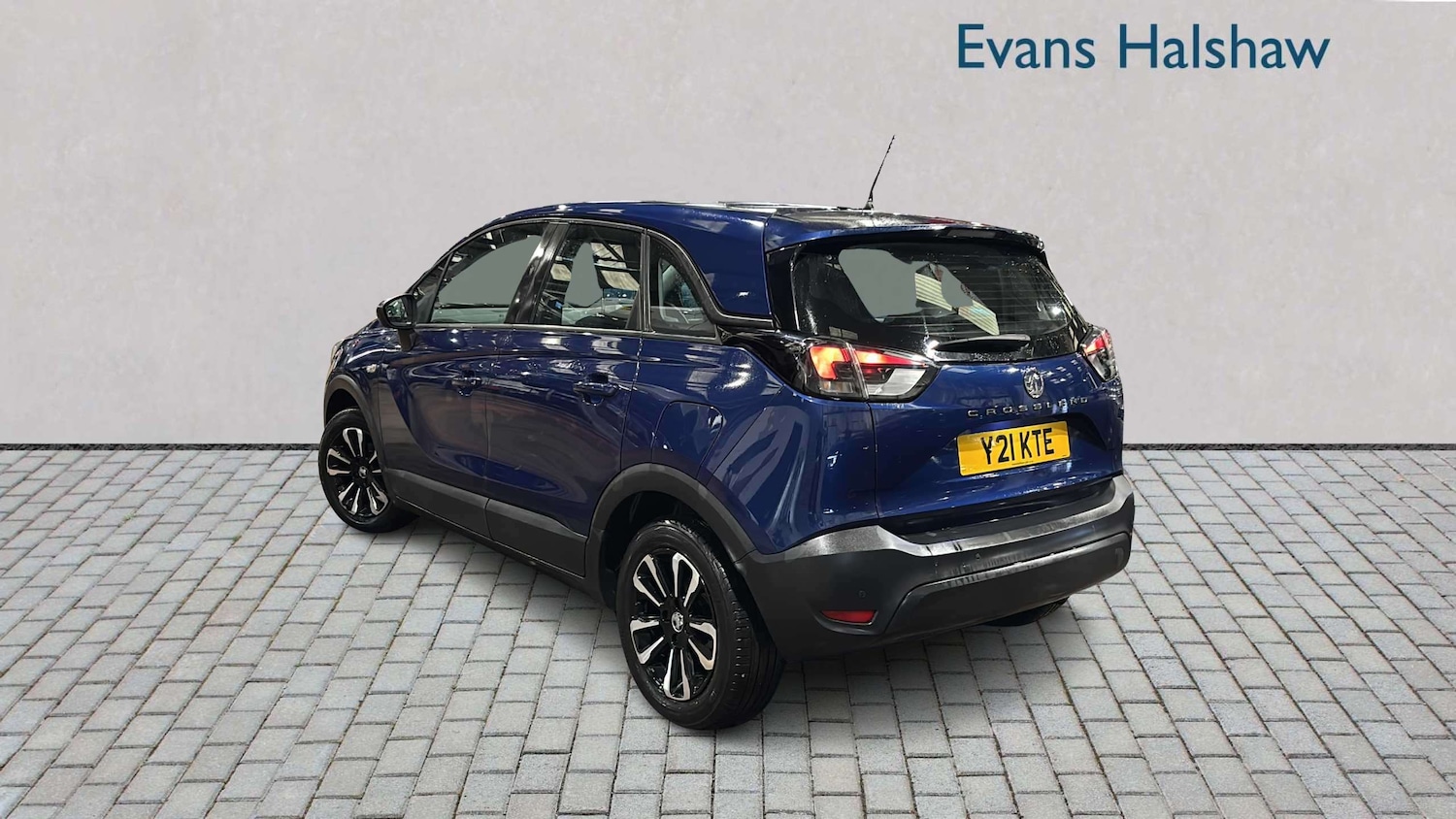 Used Vauxhall Crossland for sale - 77858600: Photo 2