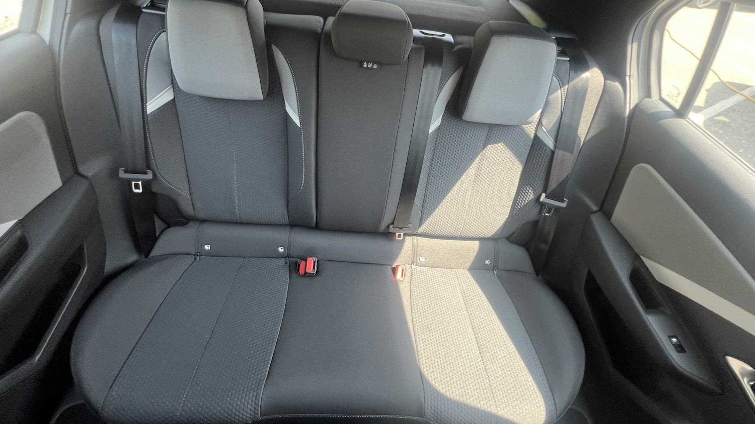 Used Vauxhall Astra 2025 for sale - 77858711: Photo 32