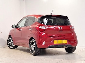 Used Hyundai i10 2024 for sale - 79192379: Photo