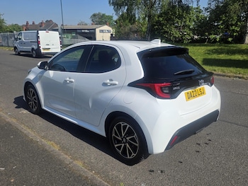 Used Toyota Yaris 2022 for sale - 78504109: Photo
