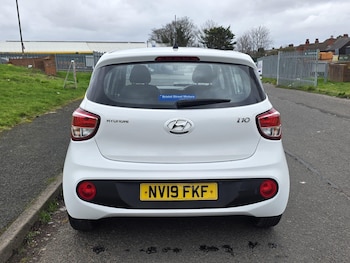 Used Hyundai i10 2019 for sale - 78261088: Photo