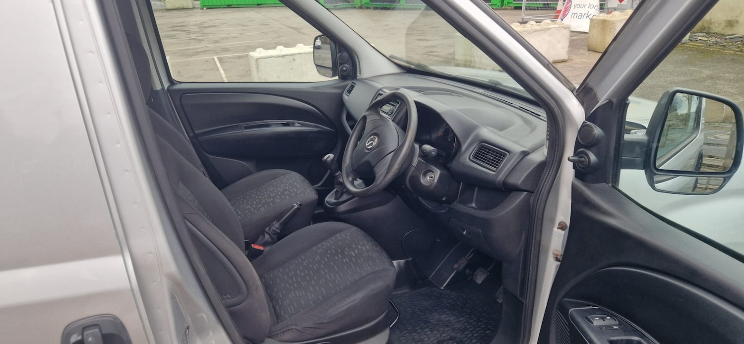 Used Vauxhall Combo 2015 for sale - 76778337: Photo 11