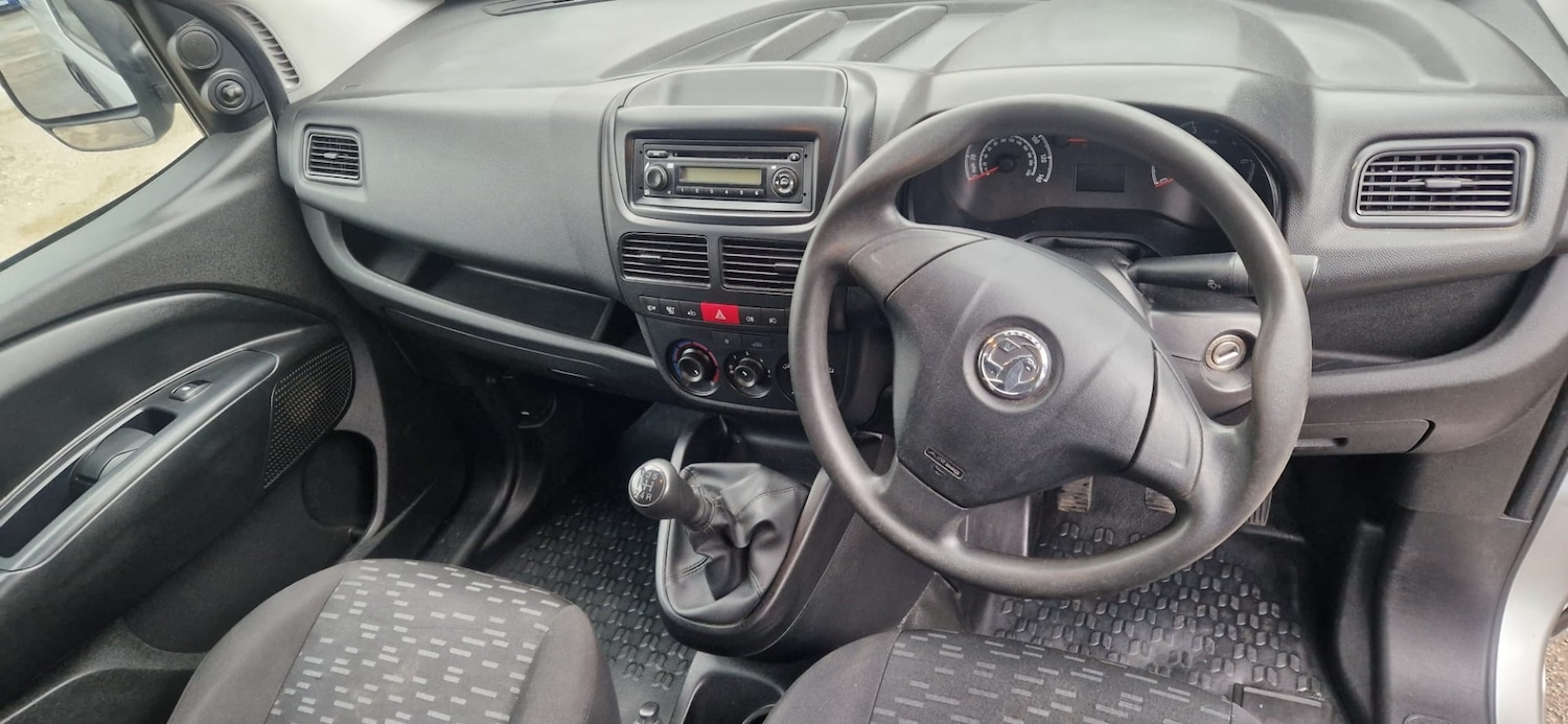 Used Vauxhall Combo 2015 for sale - 76778337: Photo 12