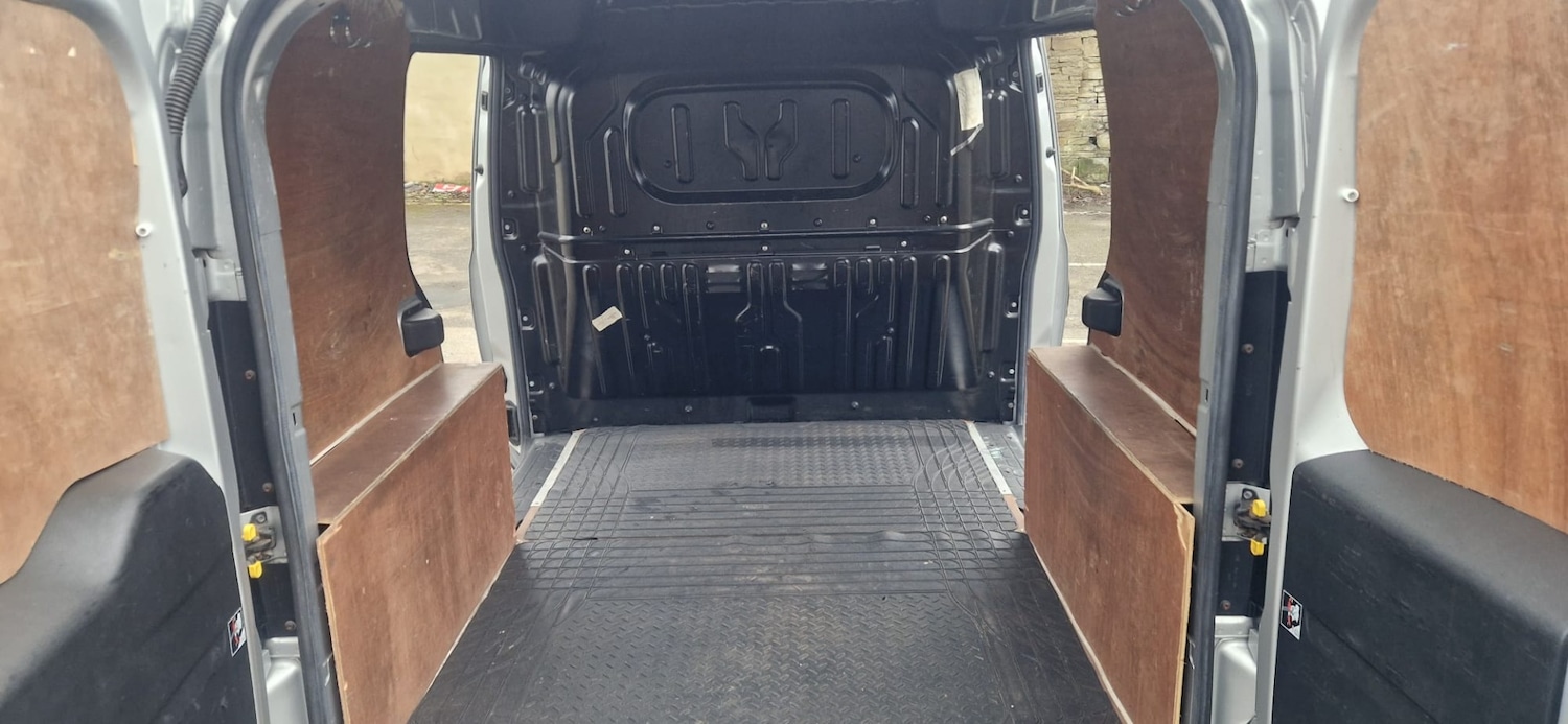 Used Vauxhall Combo 2015 for sale - 76778337: Photo 14