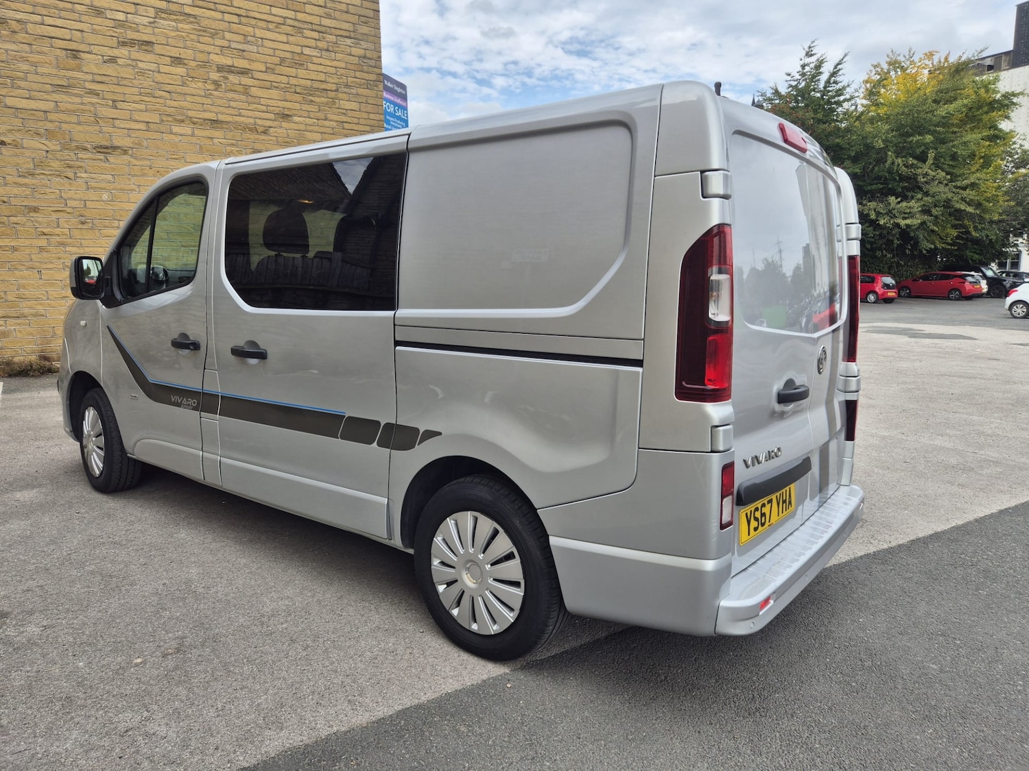 Used Vauxhall Vivaro 2017 for sale - 75709507: Photo 10