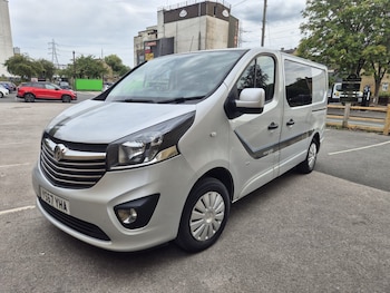 Used Vauxhall Vivaro 2017 for sale - 75709507: Photo