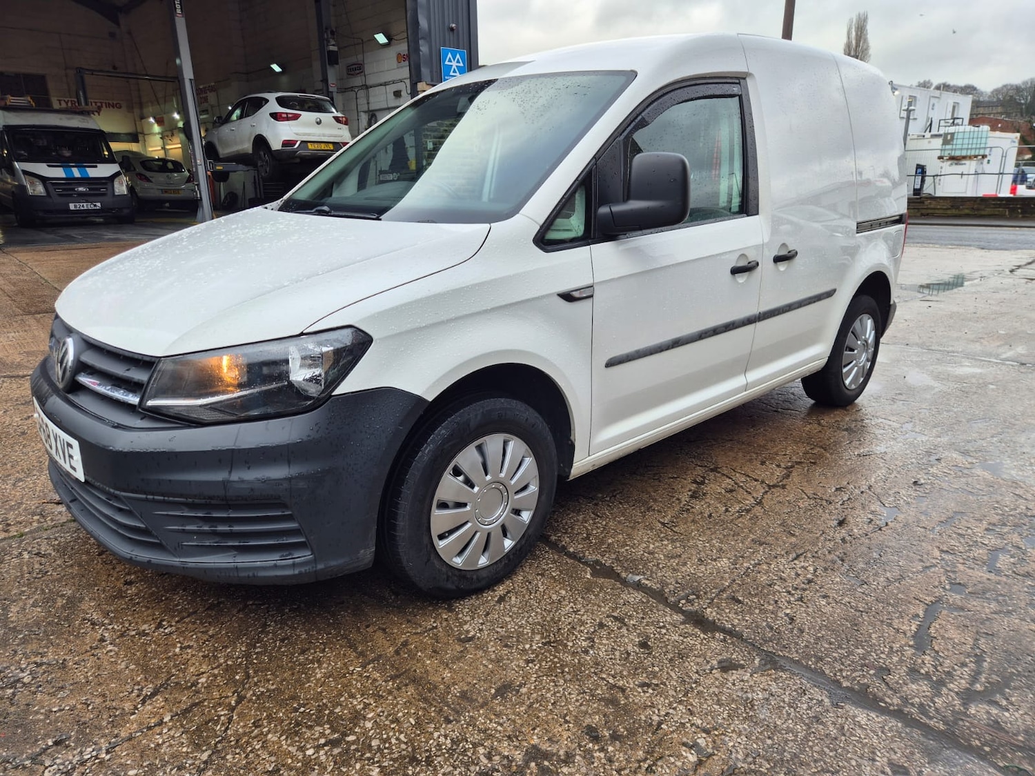 Used Volkswagen Caddy 2018 for sale - 77588411: Photo 3