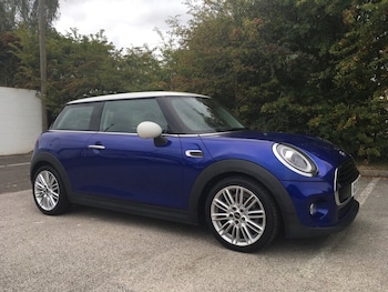 Used MINI Hatch 2018 for sale - 75631112: Photo