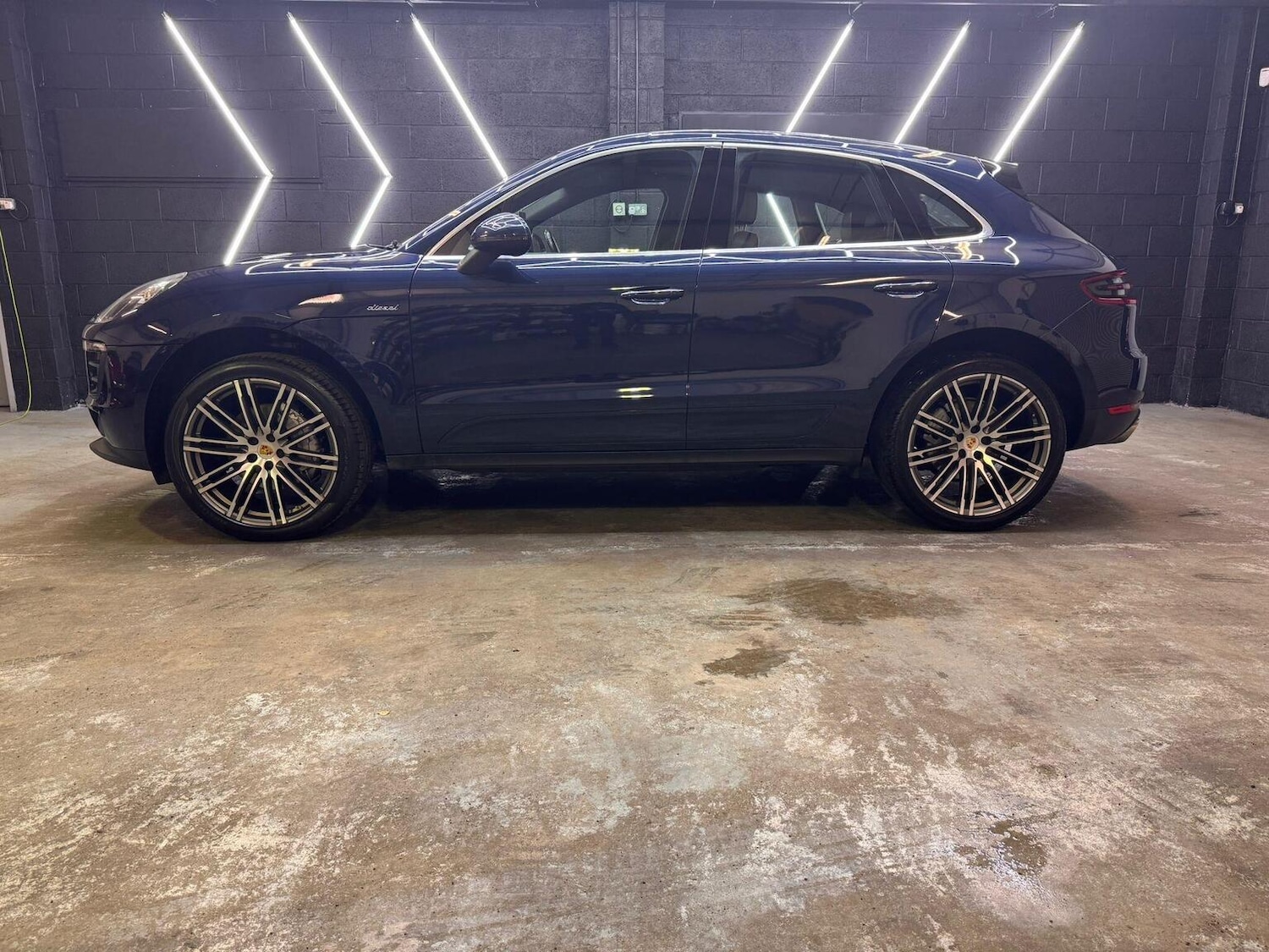 Used Porsche Macan 2015 for sale - 76982762: Photo 11