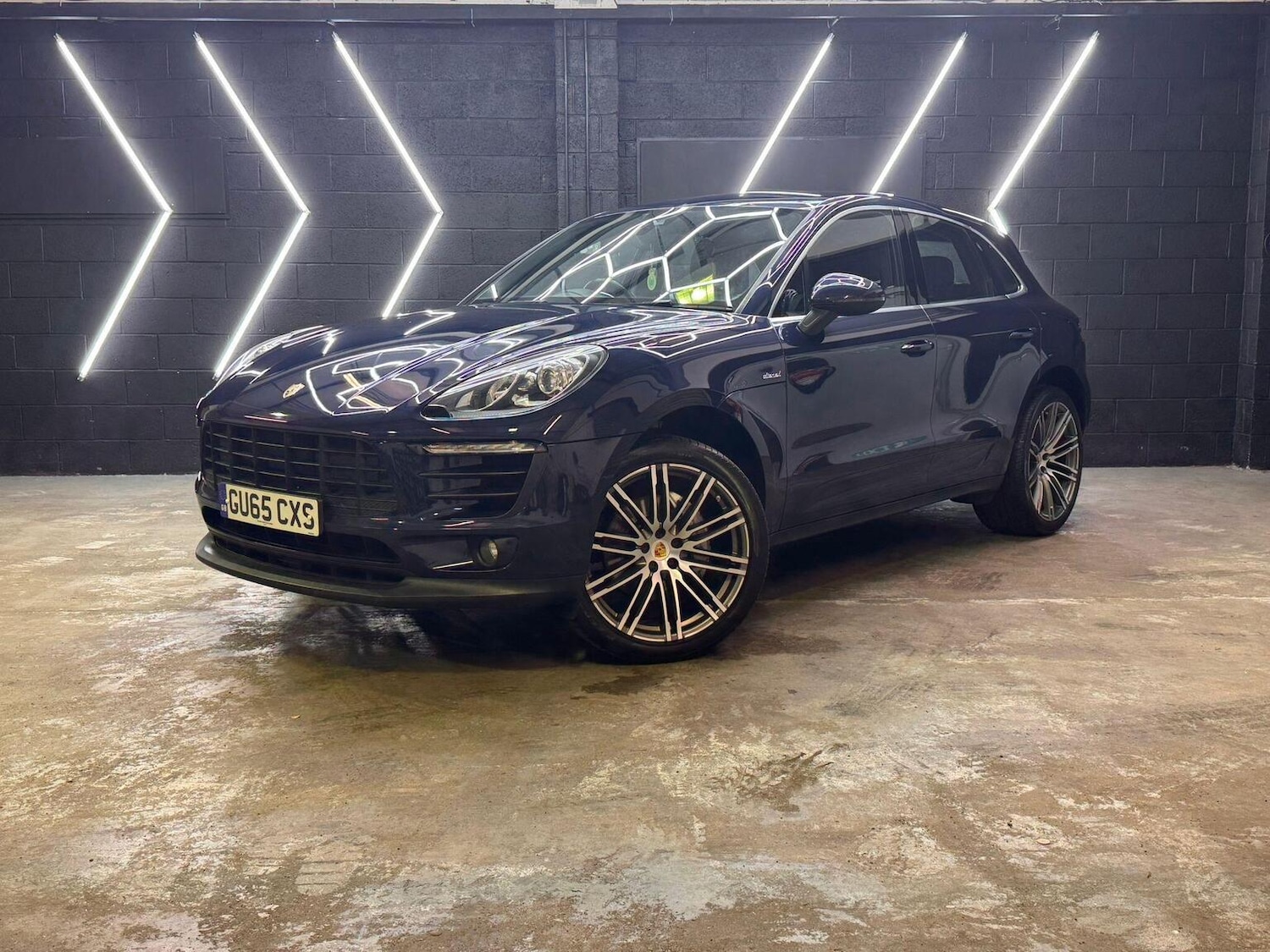 Used Porsche Macan 2015 for sale - 76982762: Photo 2