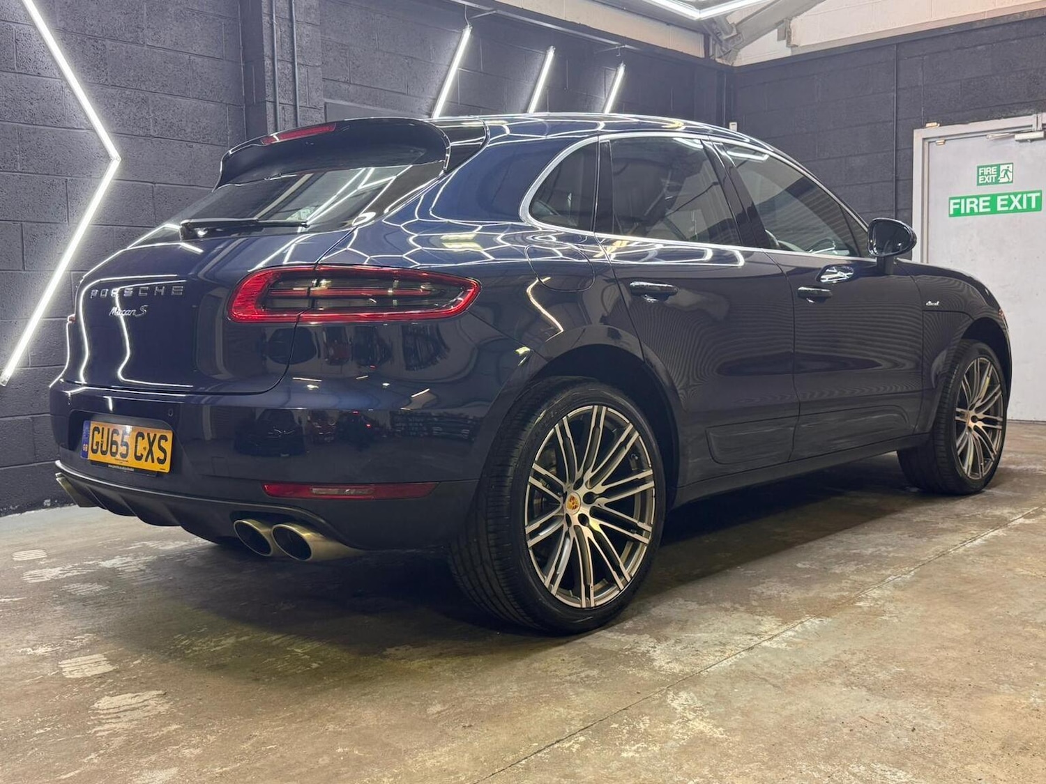 Used Porsche Macan 2015 for sale - 76982762: Photo 24