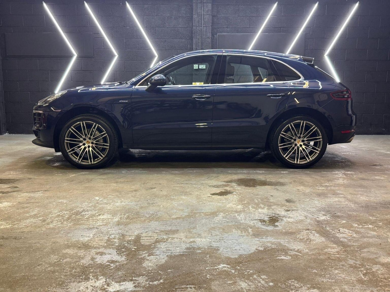 Used Porsche Macan 2015 for sale - 76982762: Photo 3