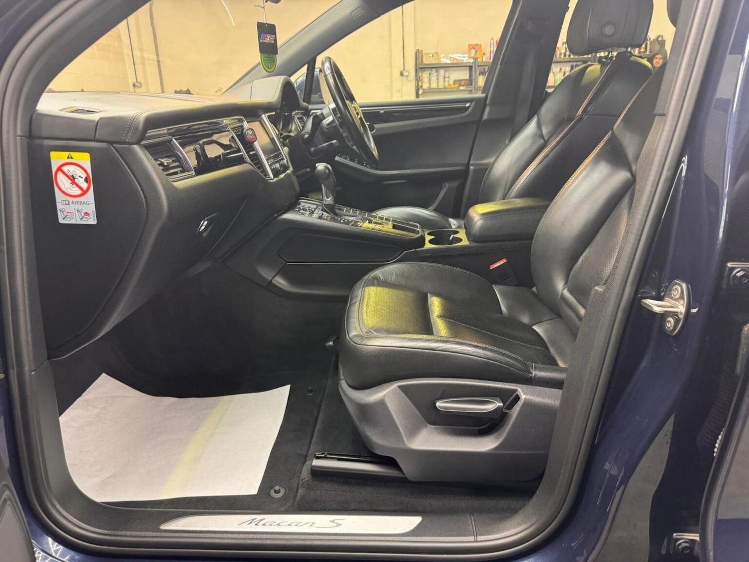 Used Porsche Macan 2015 for sale - 76982762: Photo 40