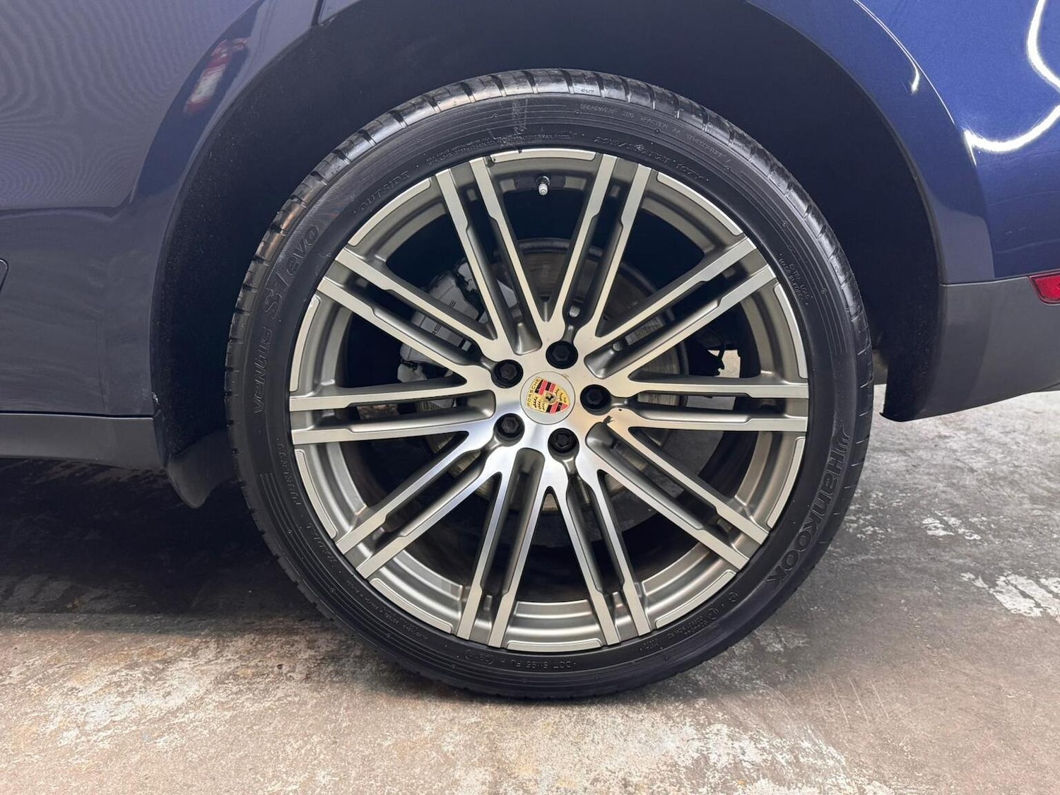 Used Porsche Macan 2015 for sale - 76982762: Photo 50