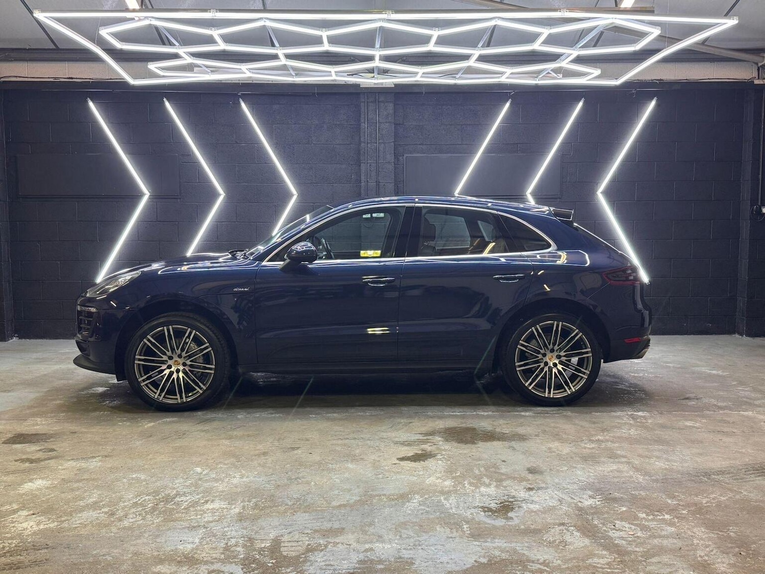 Used Porsche Macan 2015 for sale - 76982762: Photo 7