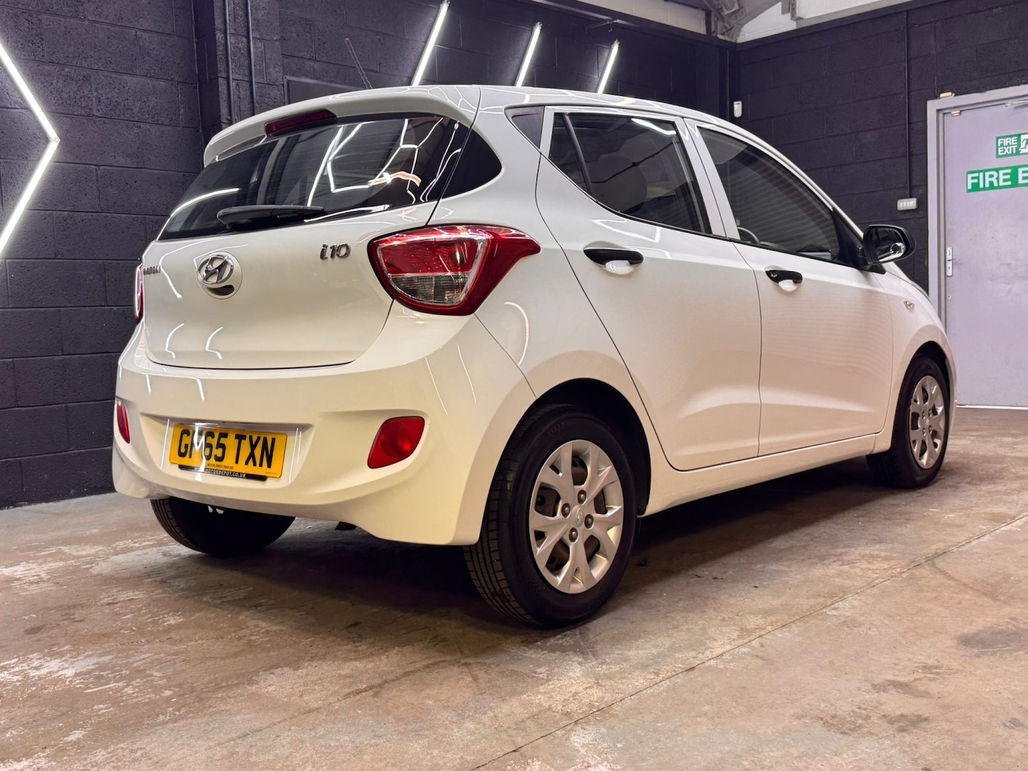 Used Hyundai i10 2015 for sale - 78182875: Photo 24