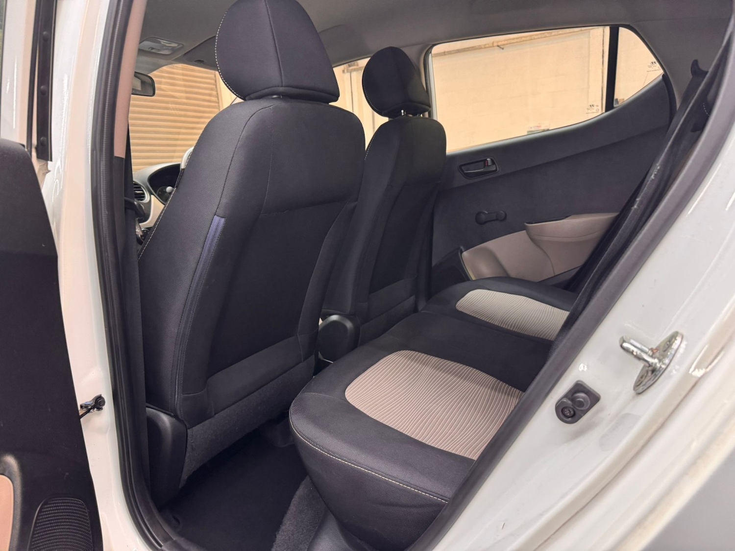 Used Hyundai i10 2015 for sale - 78182875: Photo 39