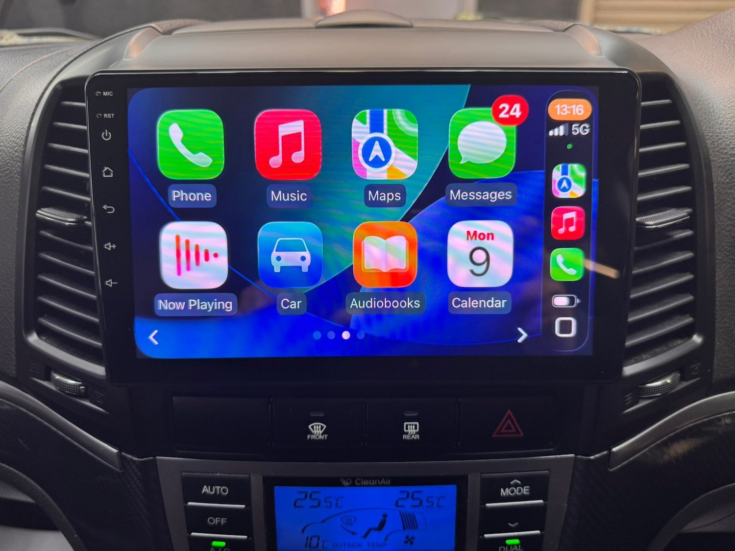 Used Hyundai Santa Fe 2011 for sale - 77494740: Photo 3