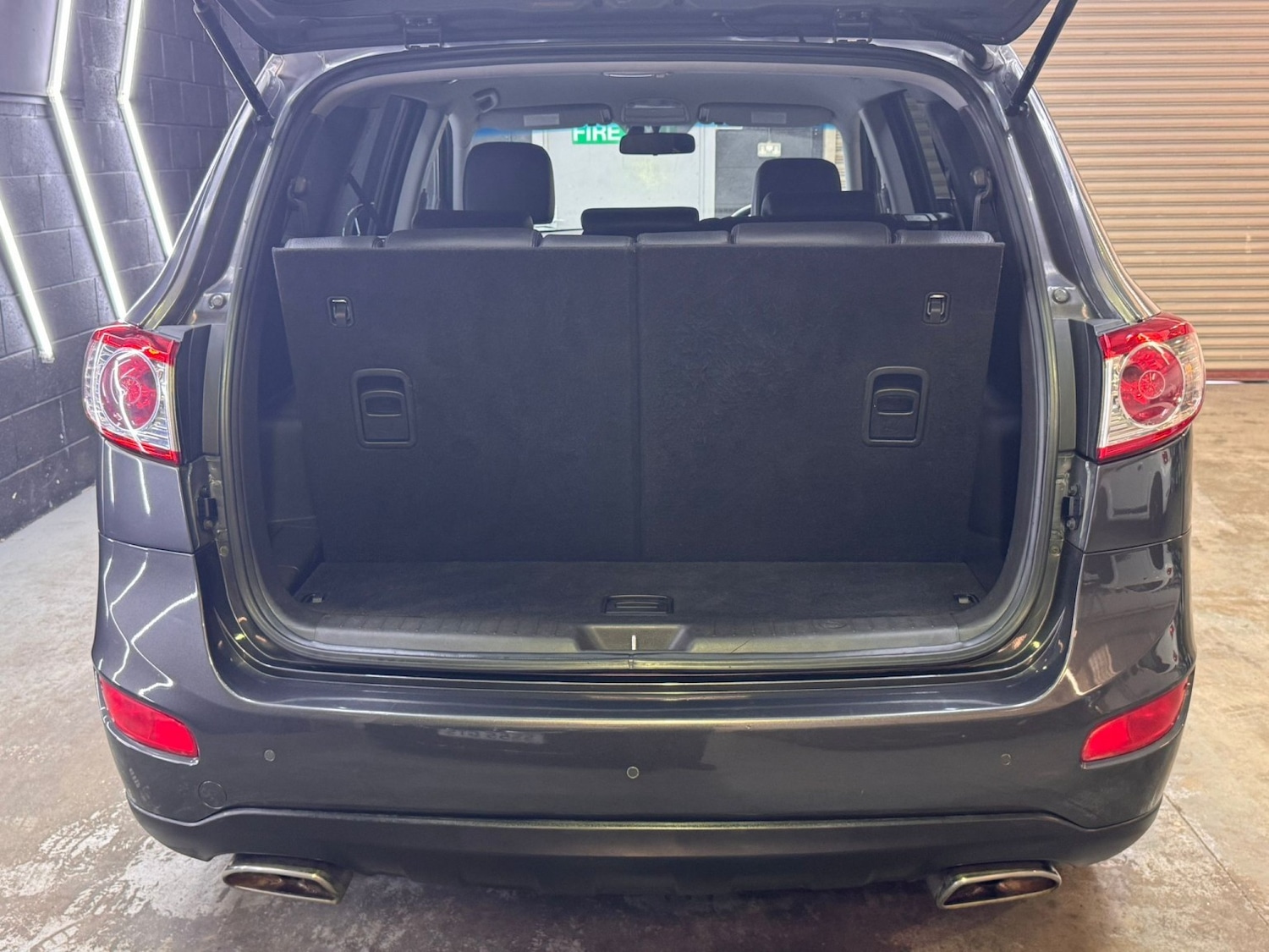 Used Hyundai Santa Fe 2011 for sale - 77494740: Photo 50