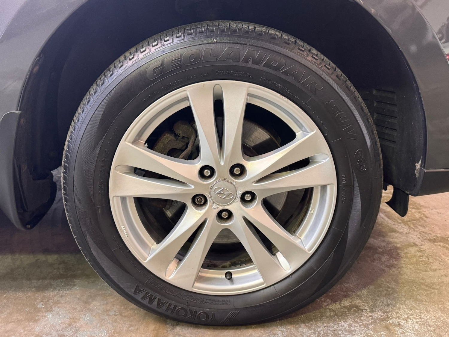 Used Hyundai Santa Fe 2011 for sale - 77494740: Photo 52