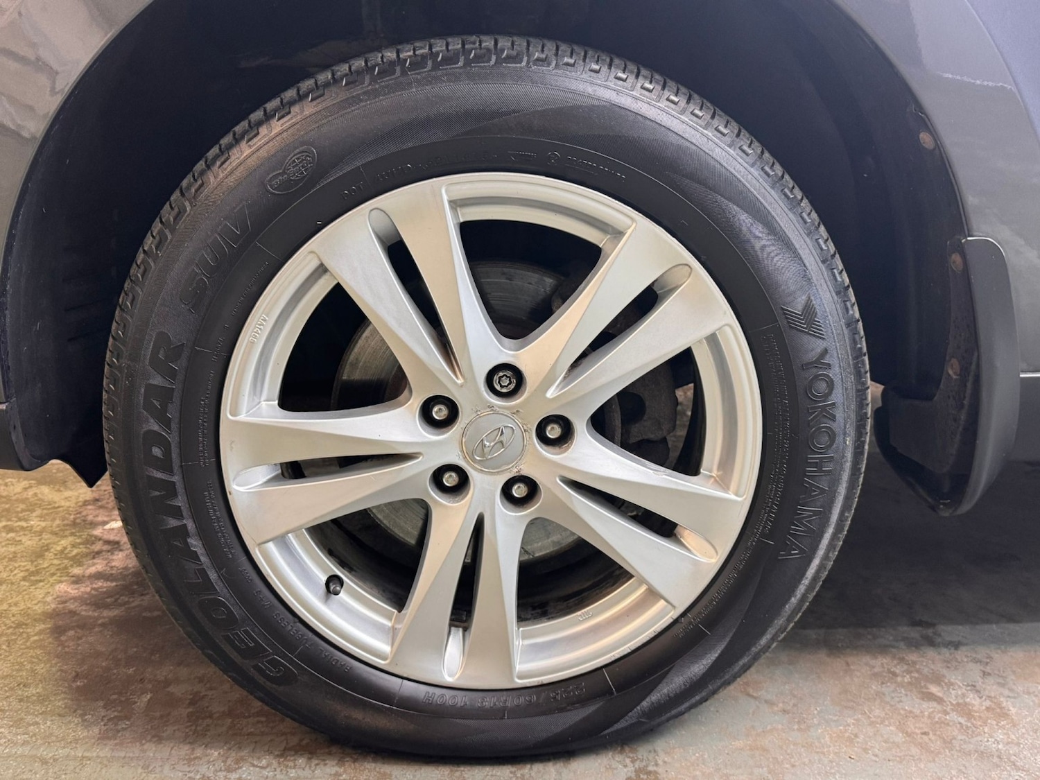 Used Hyundai Santa Fe 2011 for sale - 77494740: Photo 54