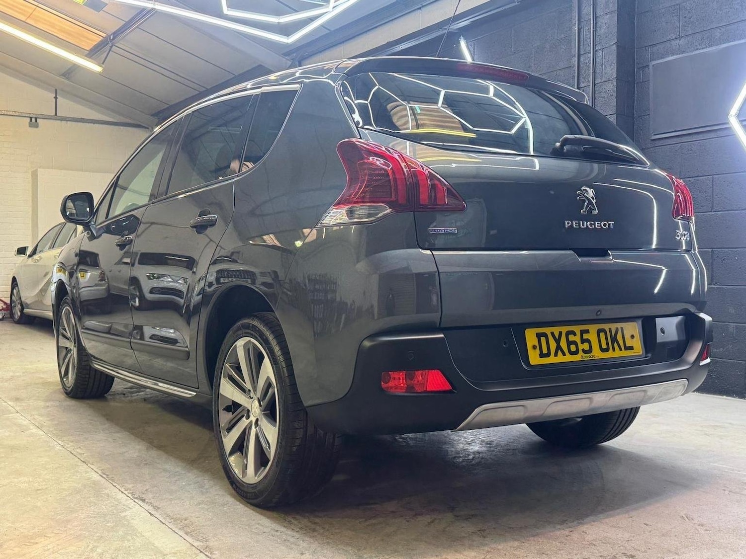 Used Peugeot 3008 2015 for sale - 76793395: Photo 10