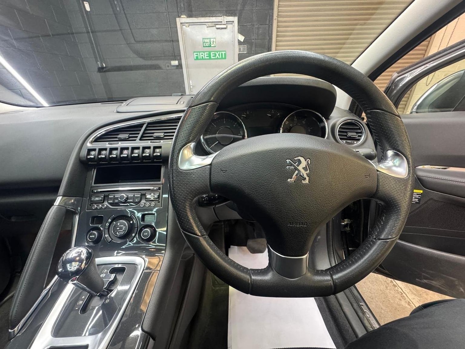 Used Peugeot 3008 2015 for sale - 76793395: Photo 34