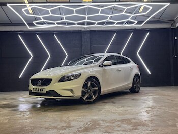 Used Volvo V40 2014 for sale - 78285451: Photo