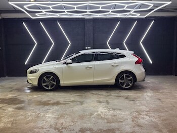 Used Volvo V40 2014 for sale - 78285451: Photo